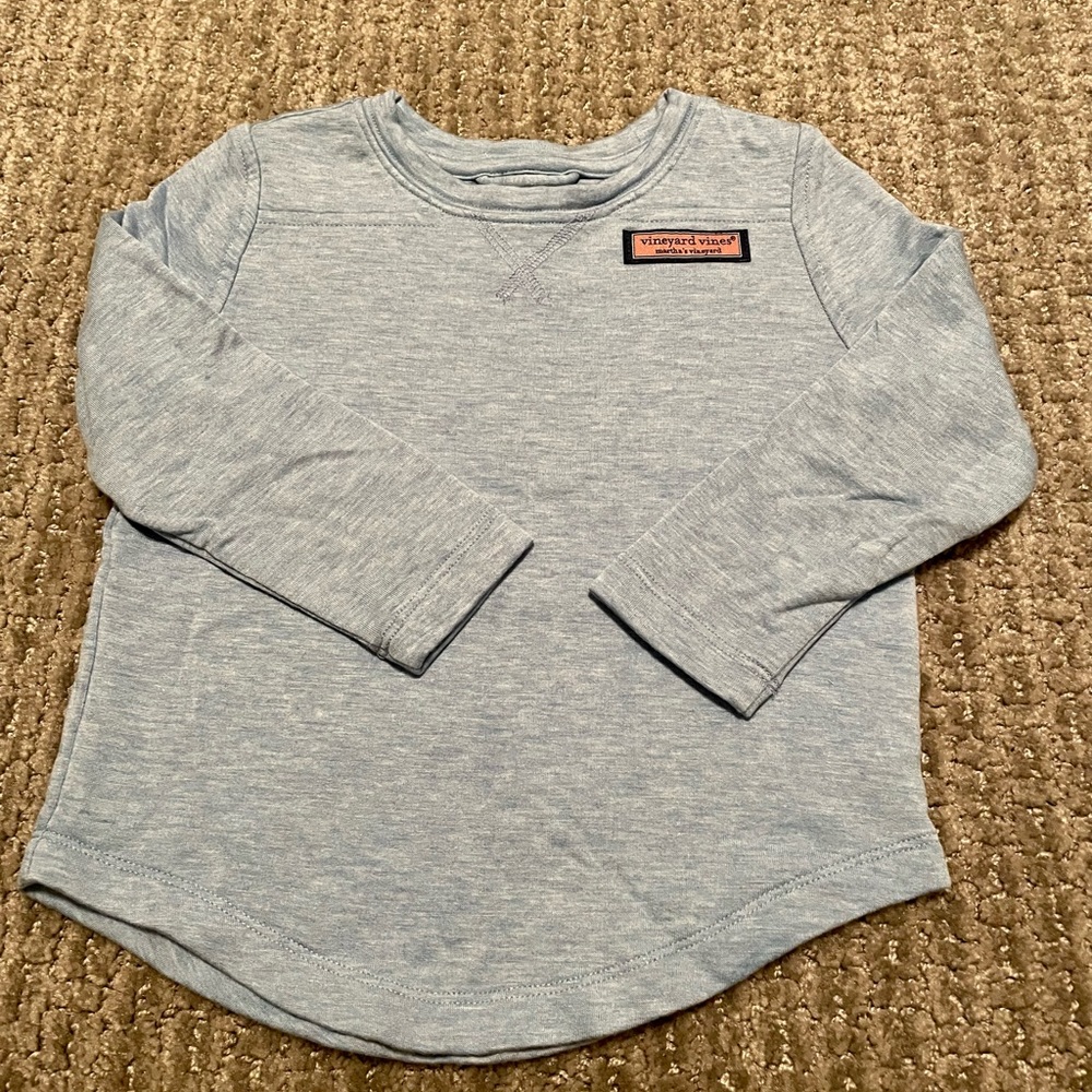 EUC Vineyard Vines Long Sleeve in 2T